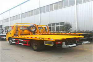 中山附近拖车救援搭电